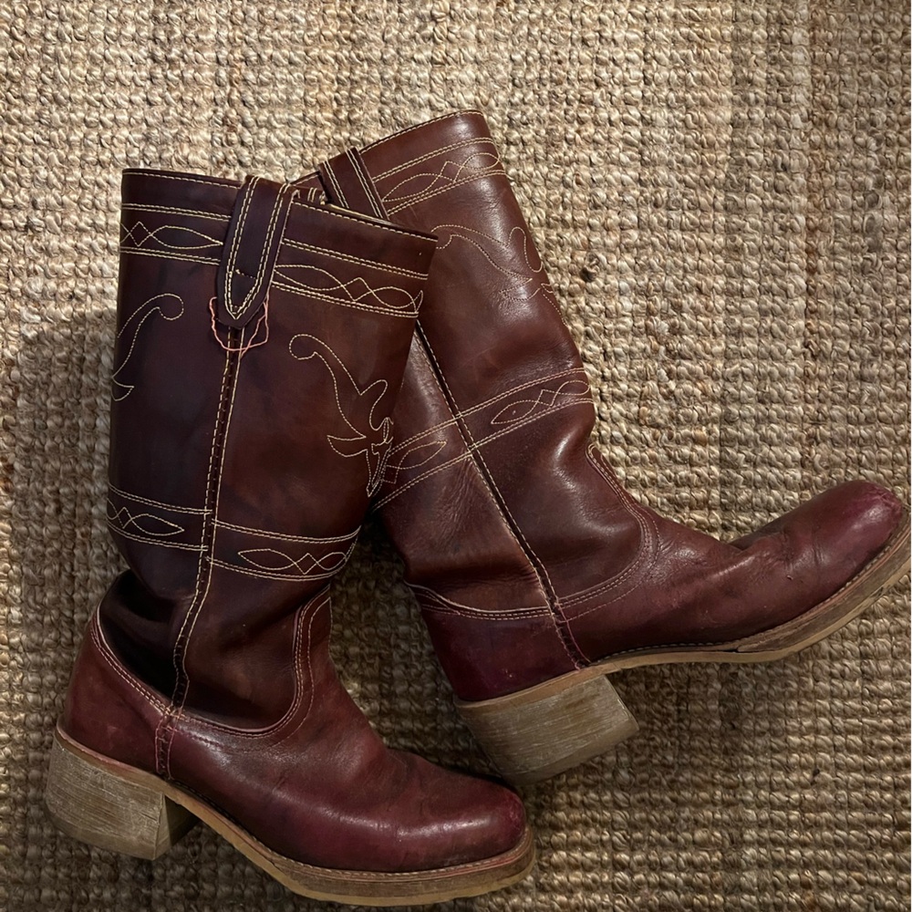 Campus Boots with Steer Stitching